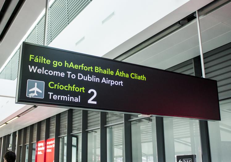 Bilingual signs in Irish and English at Dublin Airport