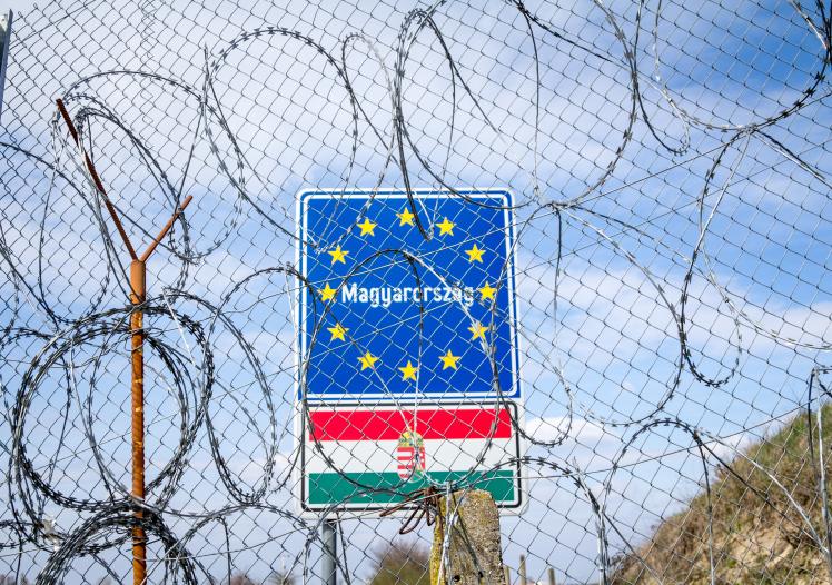 Hungarian border fence 