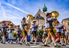 Bavarian thanksgiving parade