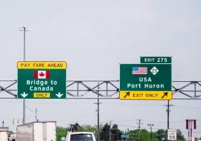 Road to Canadian border