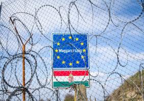 Hungarian border fence 