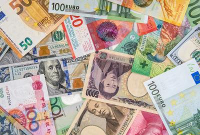 World banknotes 