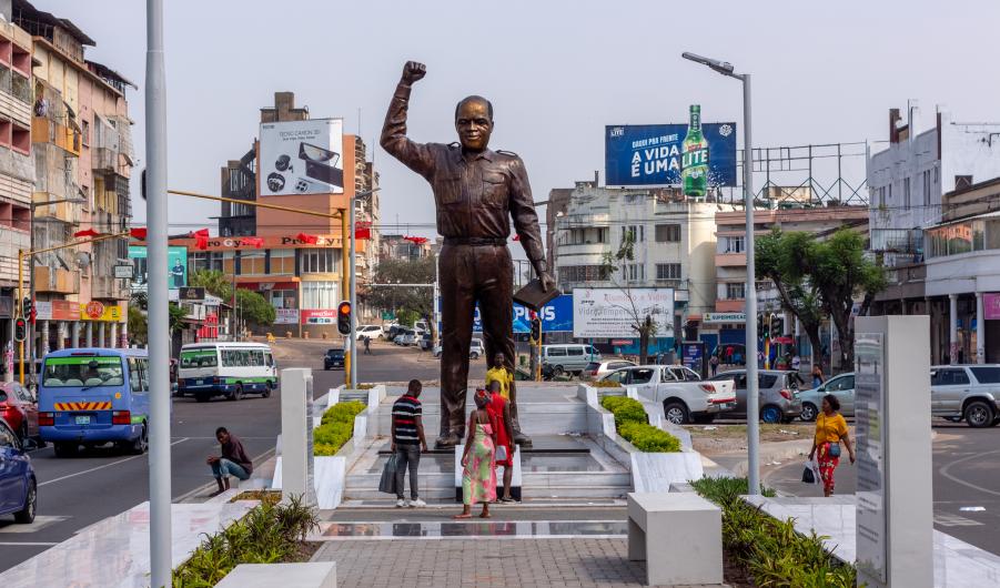 Eduardo Chivambo Mondlane monument, the symbol of Mozambican resistance