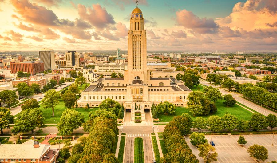 Lincoln skyline and Nebraska State Capitol 